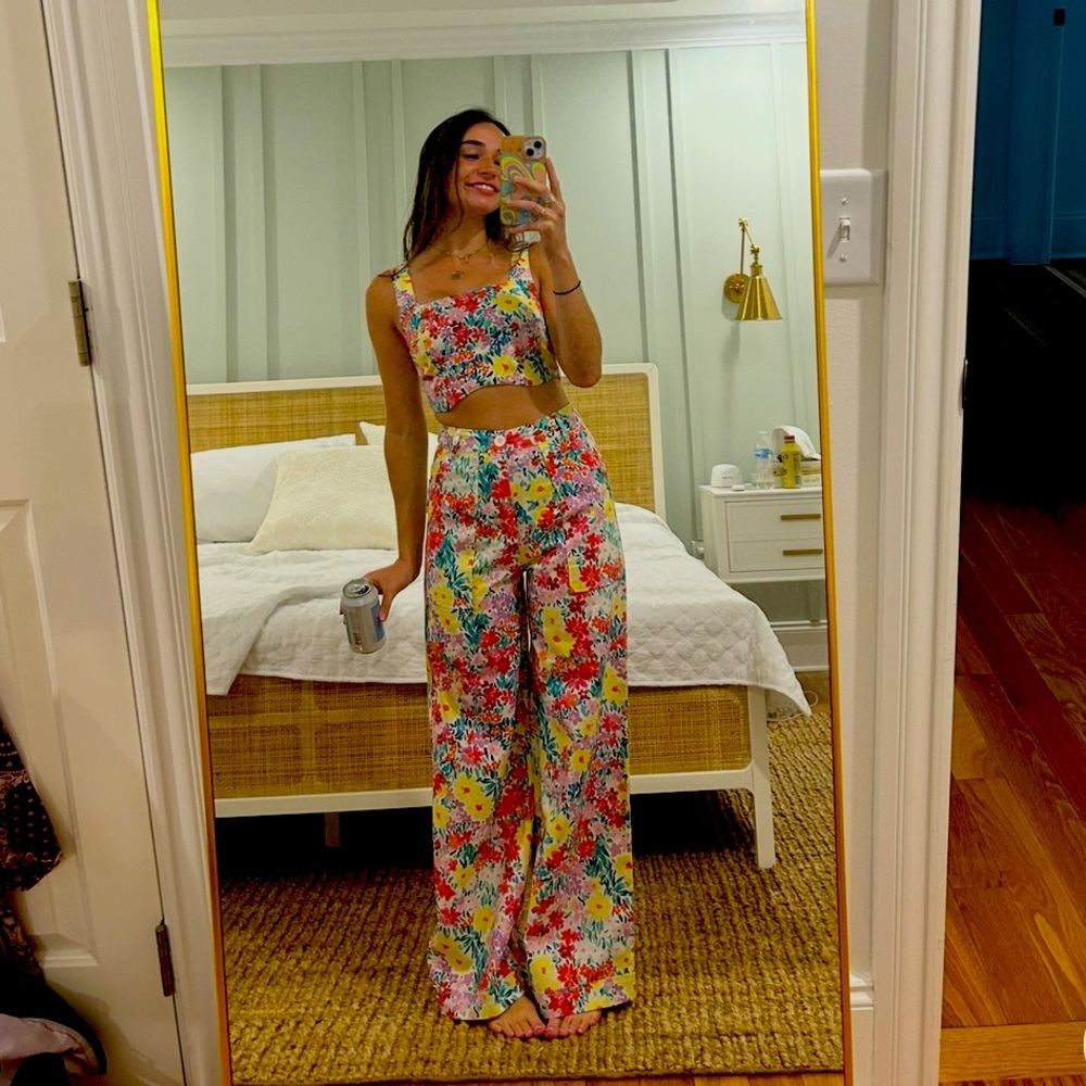 Yllw the label floral set